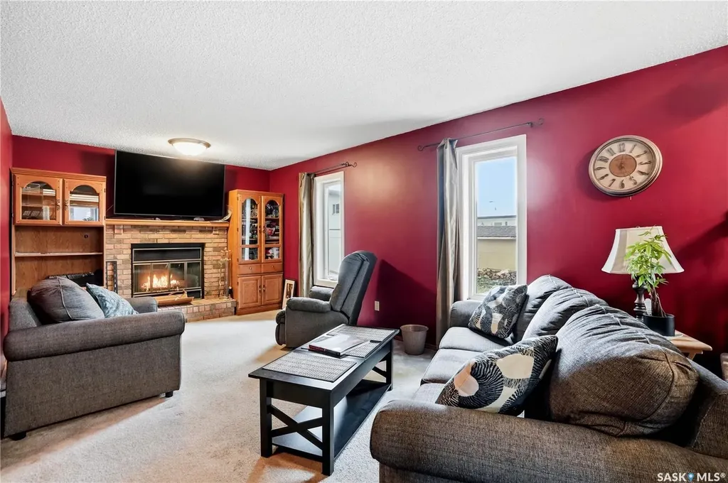 2646 Crocus Drive E Regina SK S4V 1T2