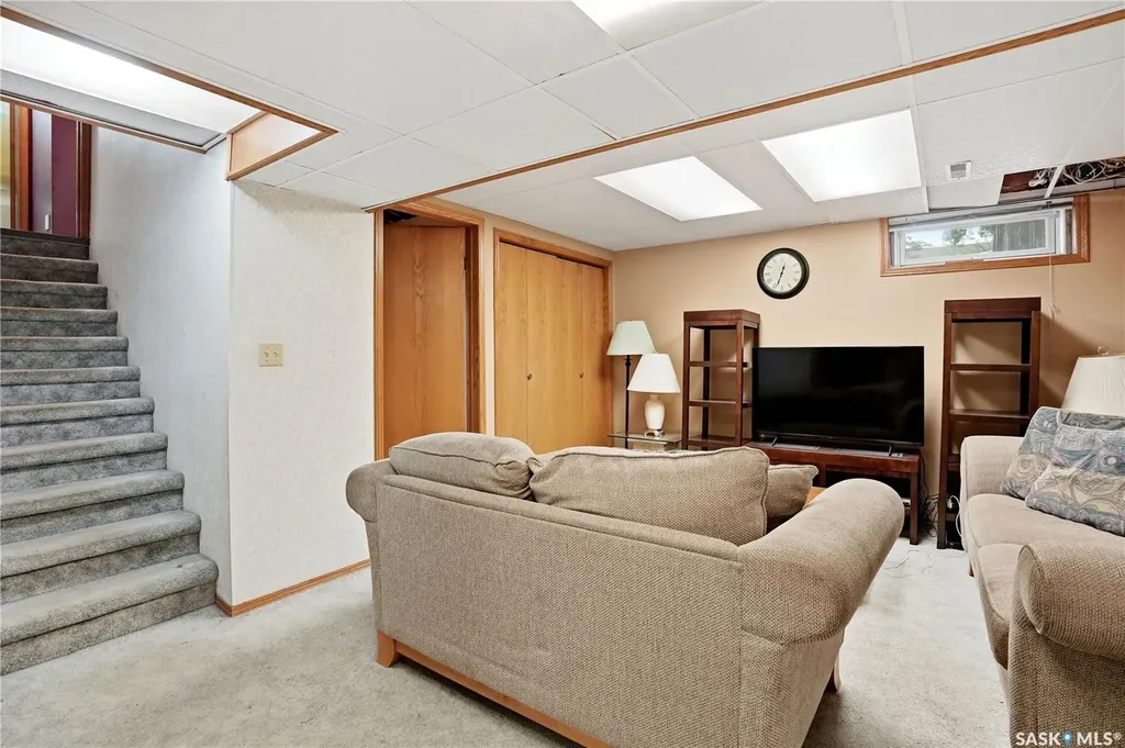 2646 Crocus Drive E Regina SK S4V 1T2