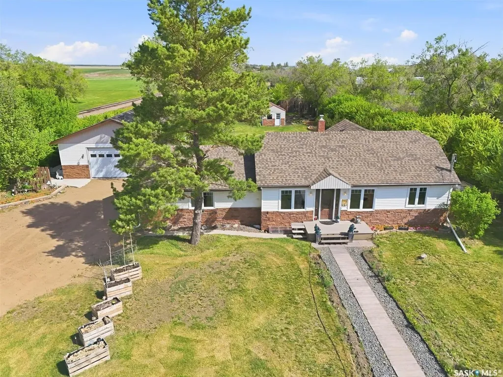 503 3rd Street Dundurn SK S0K 1K0