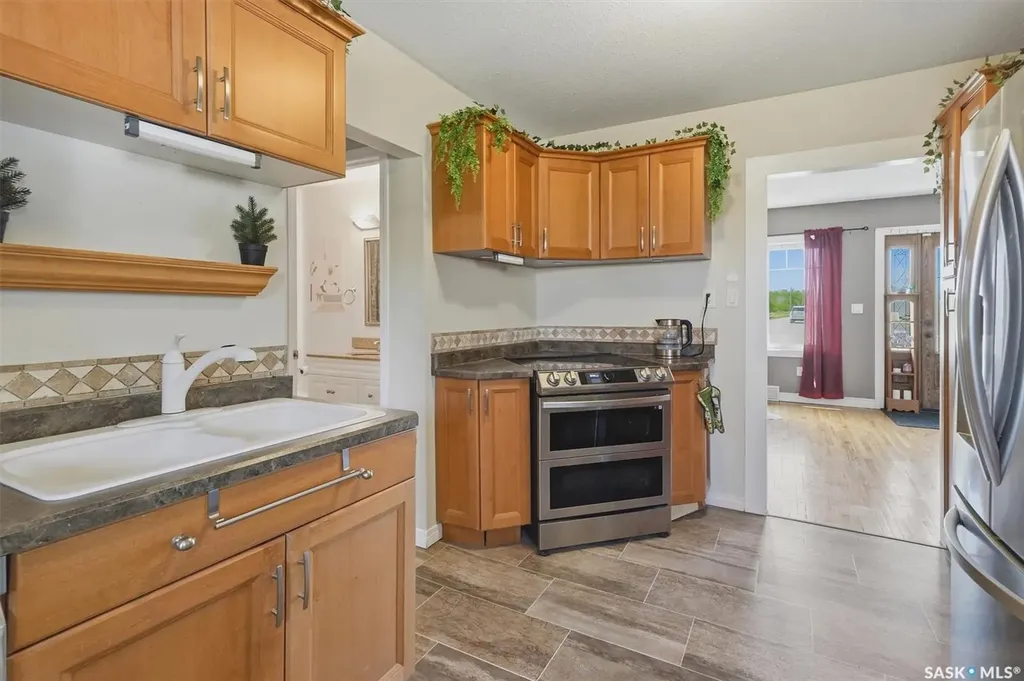 503 3rd Street Dundurn SK S0K 1K0