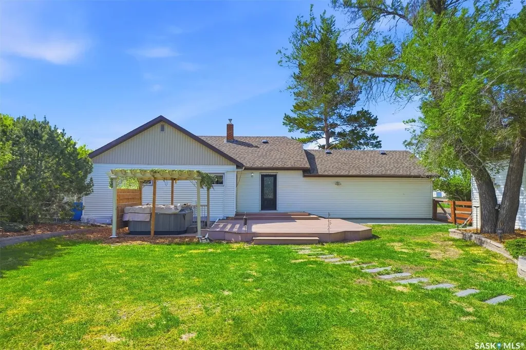 503 3rd Street Dundurn SK S0K 1K0
