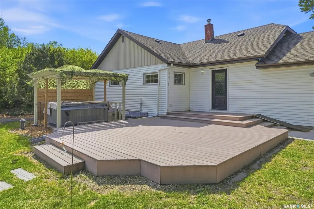 503 3rd Street Dundurn SK S0K 1K0