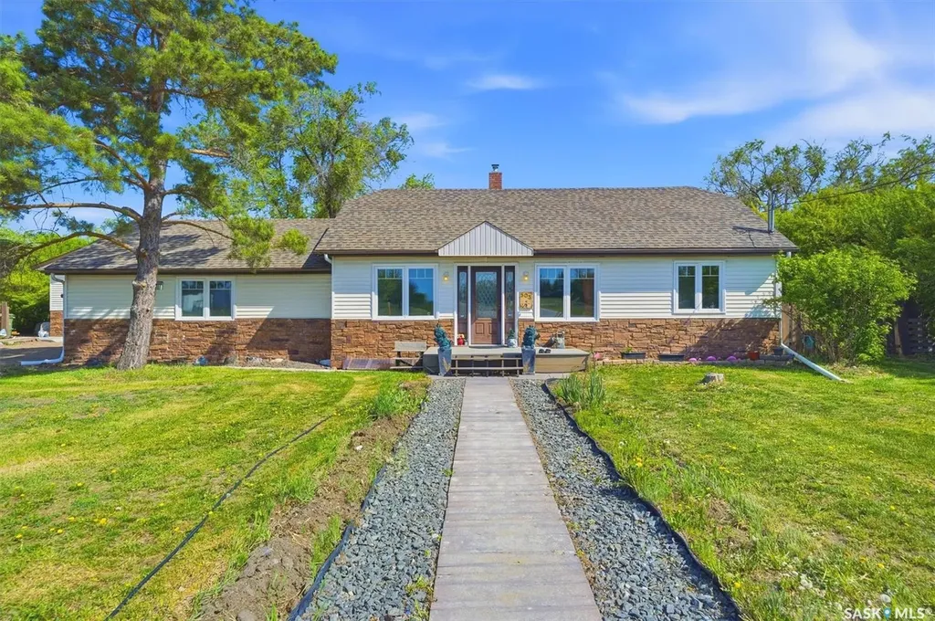 503 3rd Street Dundurn SK S0K 1K0