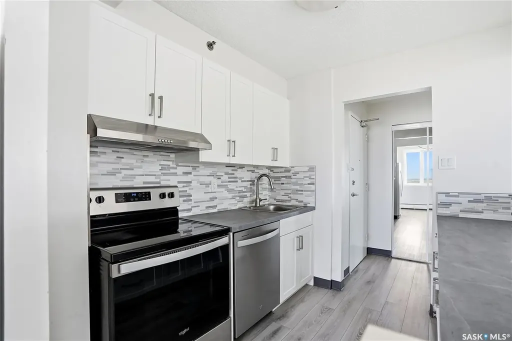 320 5th Avenue N Saskatoon SK S7K 2P5