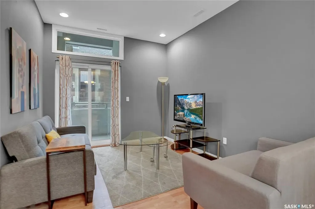 1901 Victoria Avenue Regina SK S4P 3R4