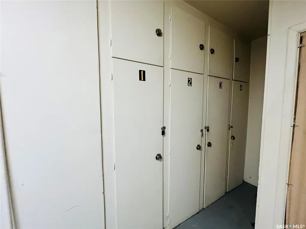 335 Chaplin Street W Swift Current SK S9H 0G2