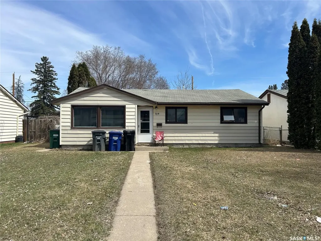 514 W Avenue S Saskatoon SK S7M 3G8