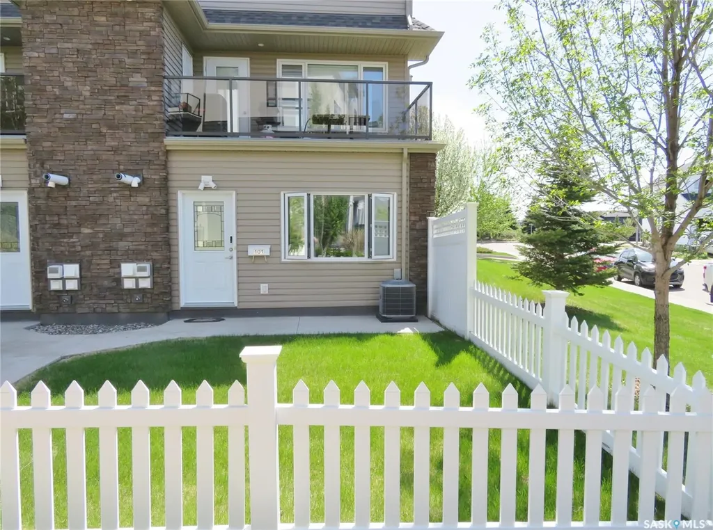 115 Dalgleish Link Saskatoon SK S7W 0N5