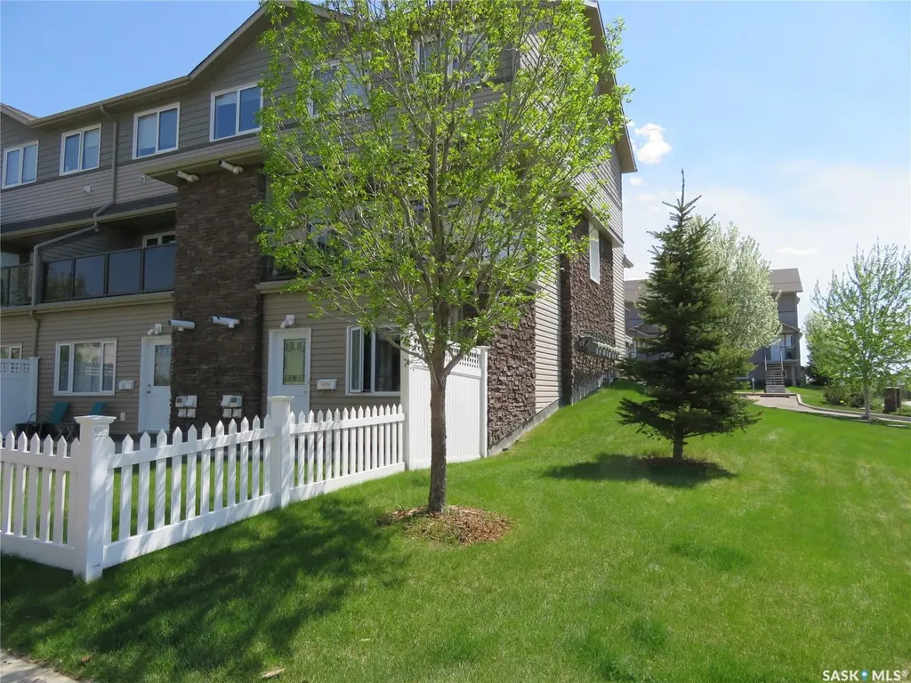115 Dalgleish Link Saskatoon SK S7W 0N5
