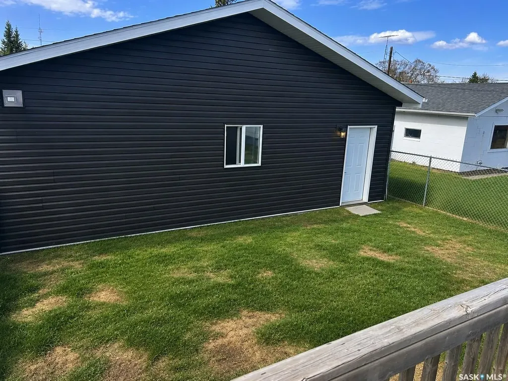 204 Railway Avenue W Shellbrook SK S0J 2E0