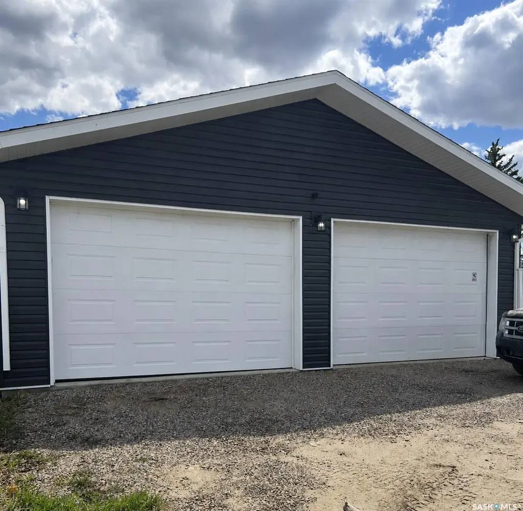 204 Railway Avenue W Shellbrook SK S0J 2E0