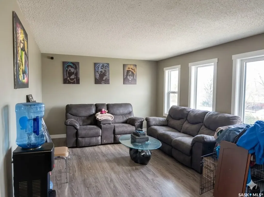 204 Railway Avenue W Shellbrook SK S0J 2E0