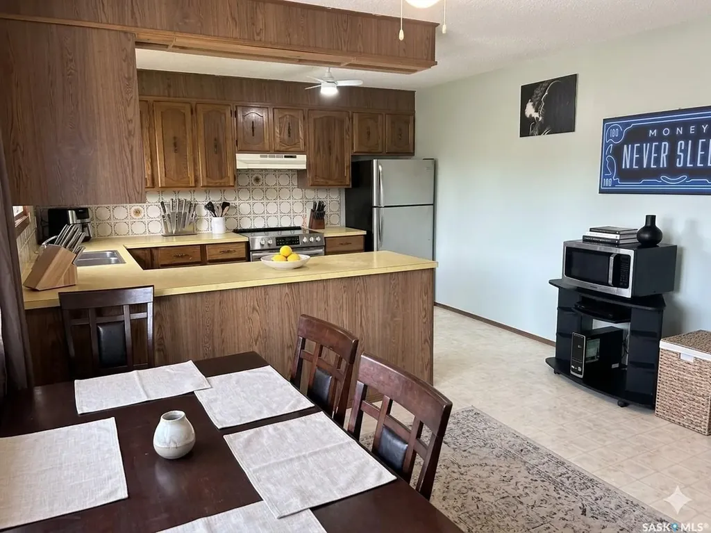 204 Railway Avenue W Shellbrook SK S0J 2E0