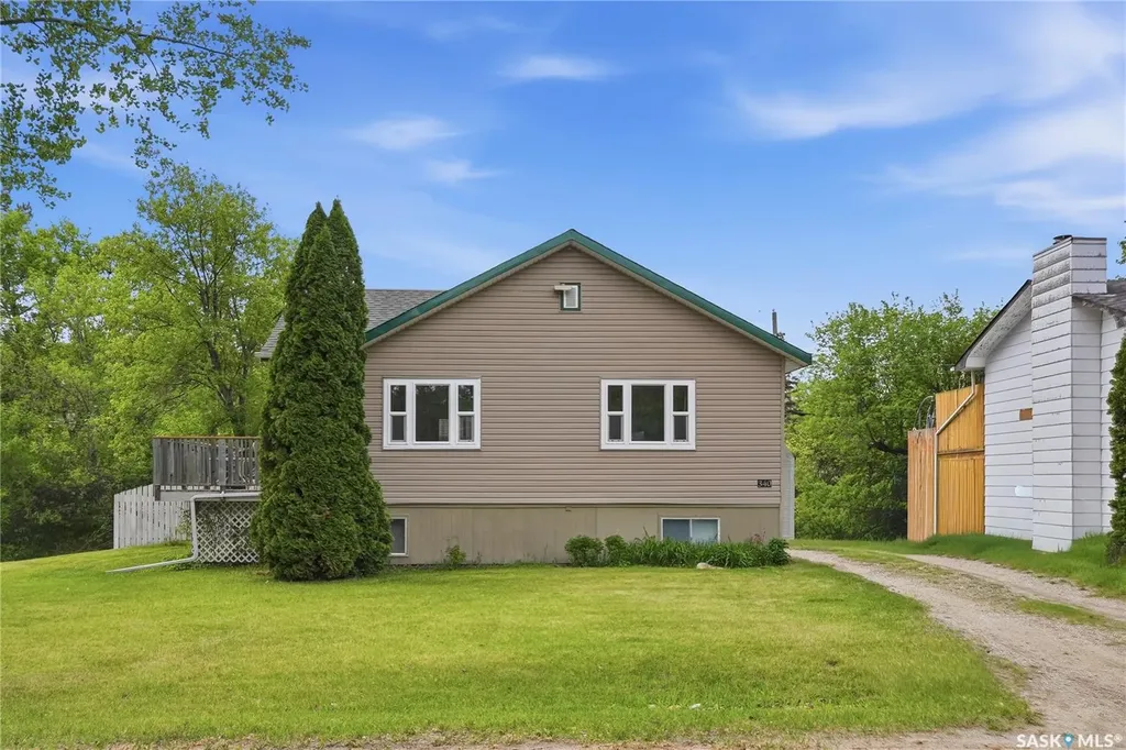 340 Charles Street Asquith SK S0K 0J0