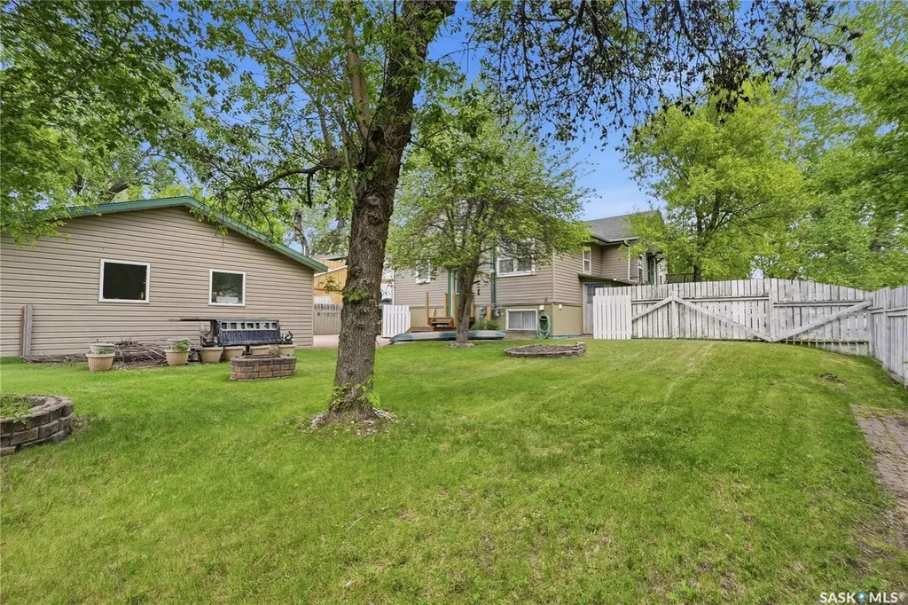 340 Charles Street Asquith SK S0K 0J0