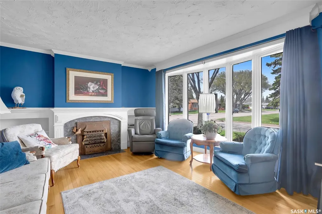 444 Q Avenue N Saskatoon SK S7L 2Y1