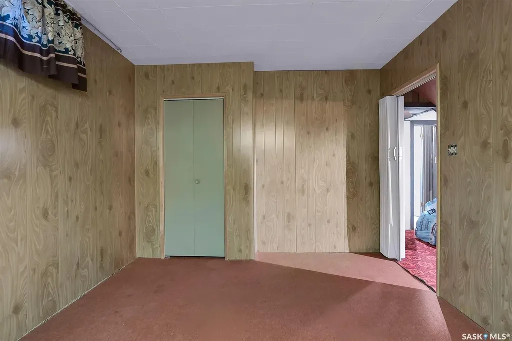 444 Q Avenue N Saskatoon SK S7L 2Y1