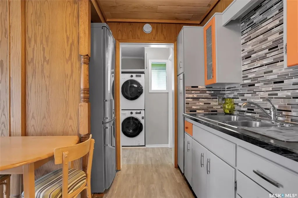 444 Q Avenue N Saskatoon SK S7L 2Y1