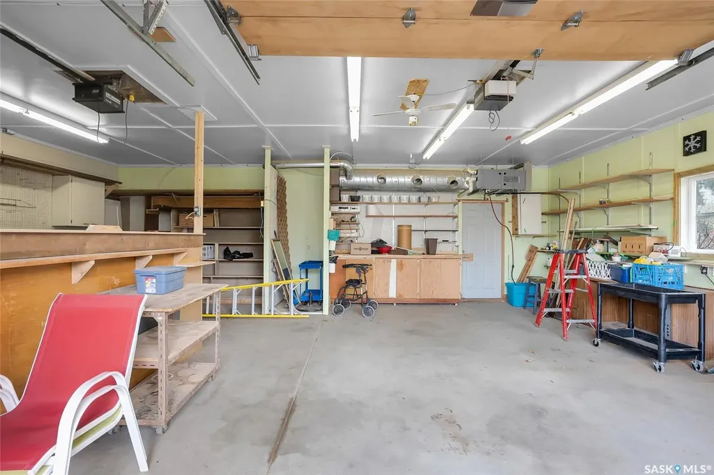 444 Q Avenue N Saskatoon SK S7L 2Y1