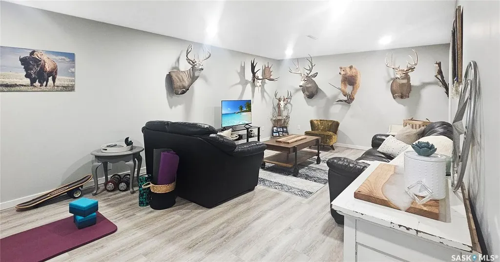 1406 Ashley Drive Swift Current SK S9H 1N5