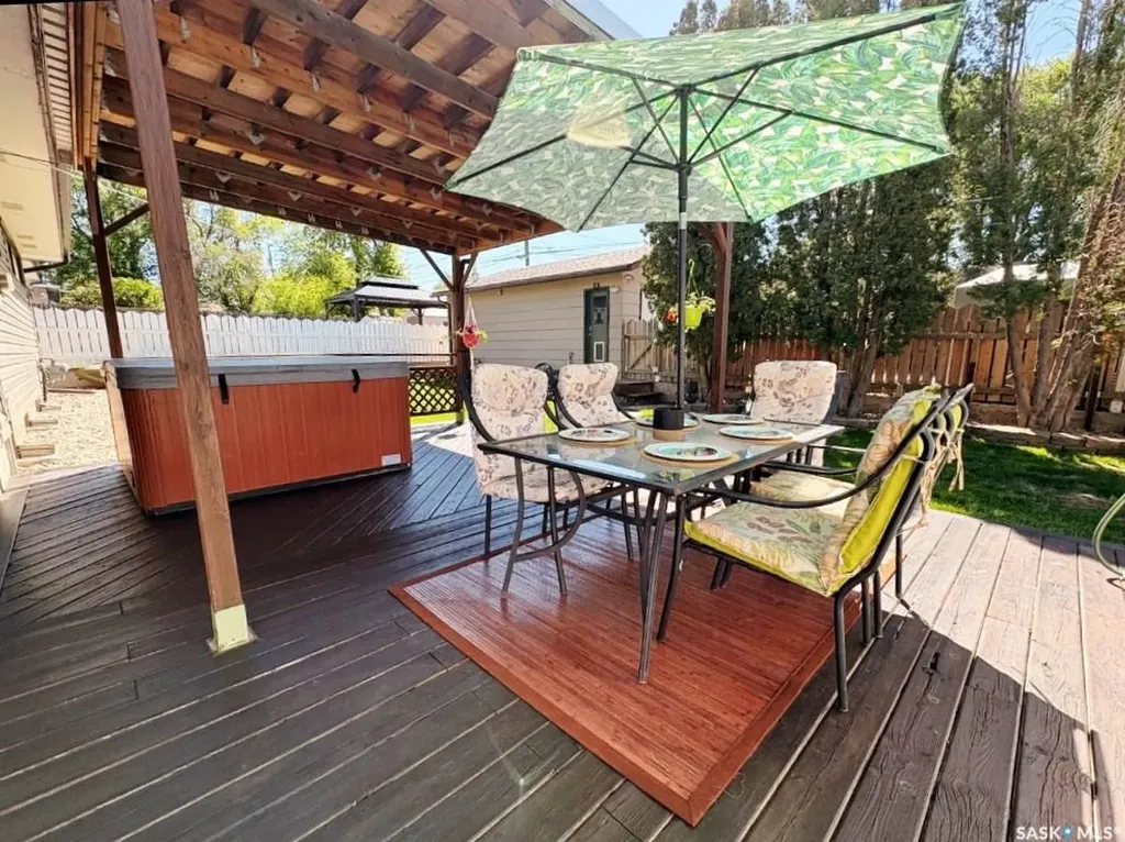1406 Ashley Drive Swift Current SK S9H 1N5