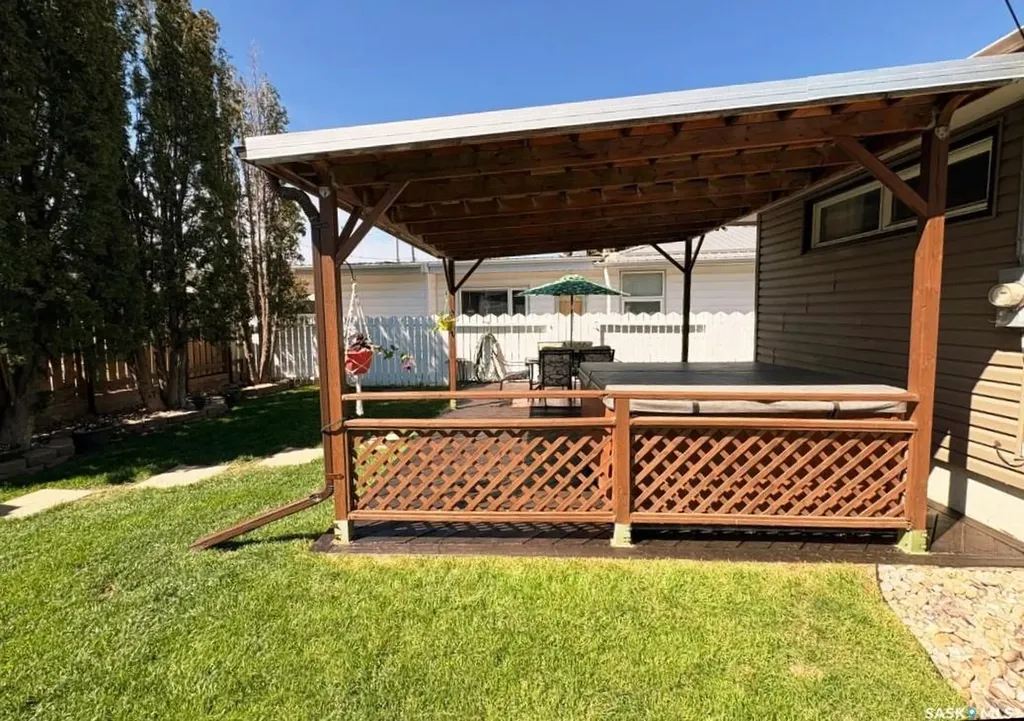 1406 Ashley Drive Swift Current SK S9H 1N5