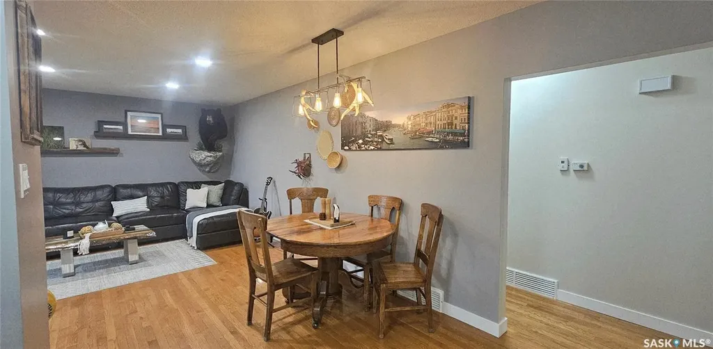 1406 Ashley Drive Swift Current SK S9H 1N5