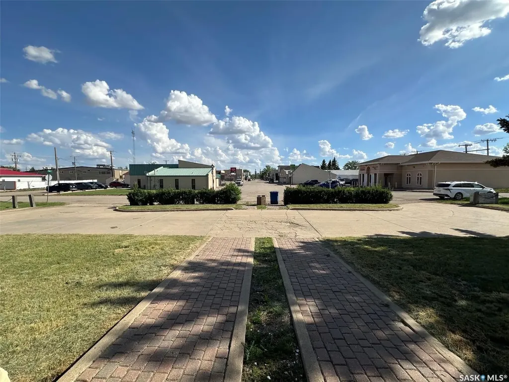700 Main Street E Gravelbourg SK S0H 1X0