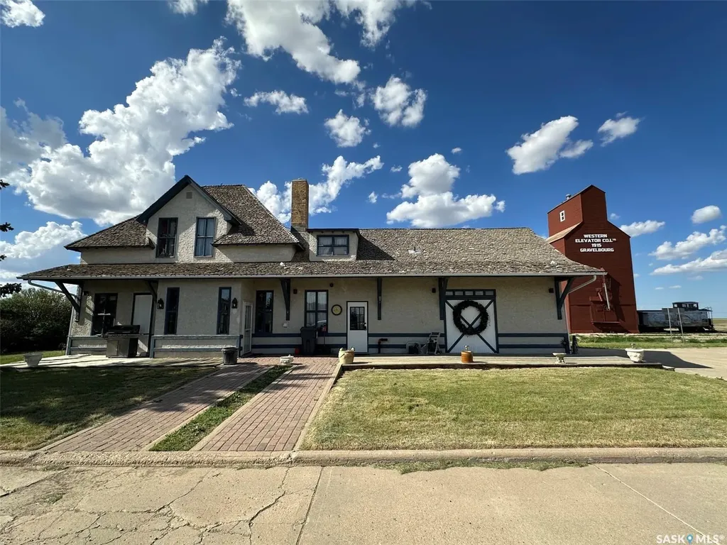 700 Main Street E Gravelbourg SK S0H 1X0