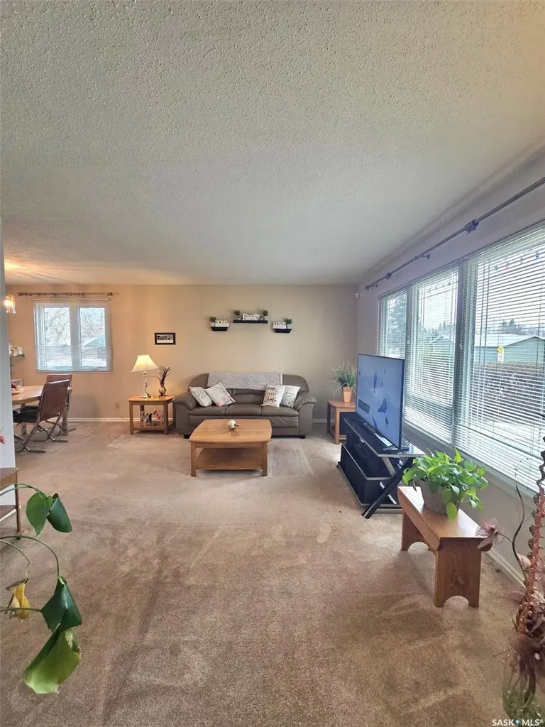 101 Collingwood Crescent Yorkton SK S3N 3A6