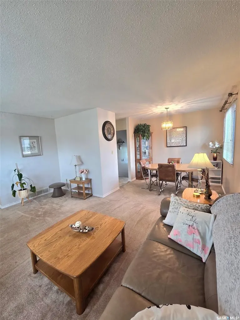 101 Collingwood Crescent Yorkton SK S3N 3A6