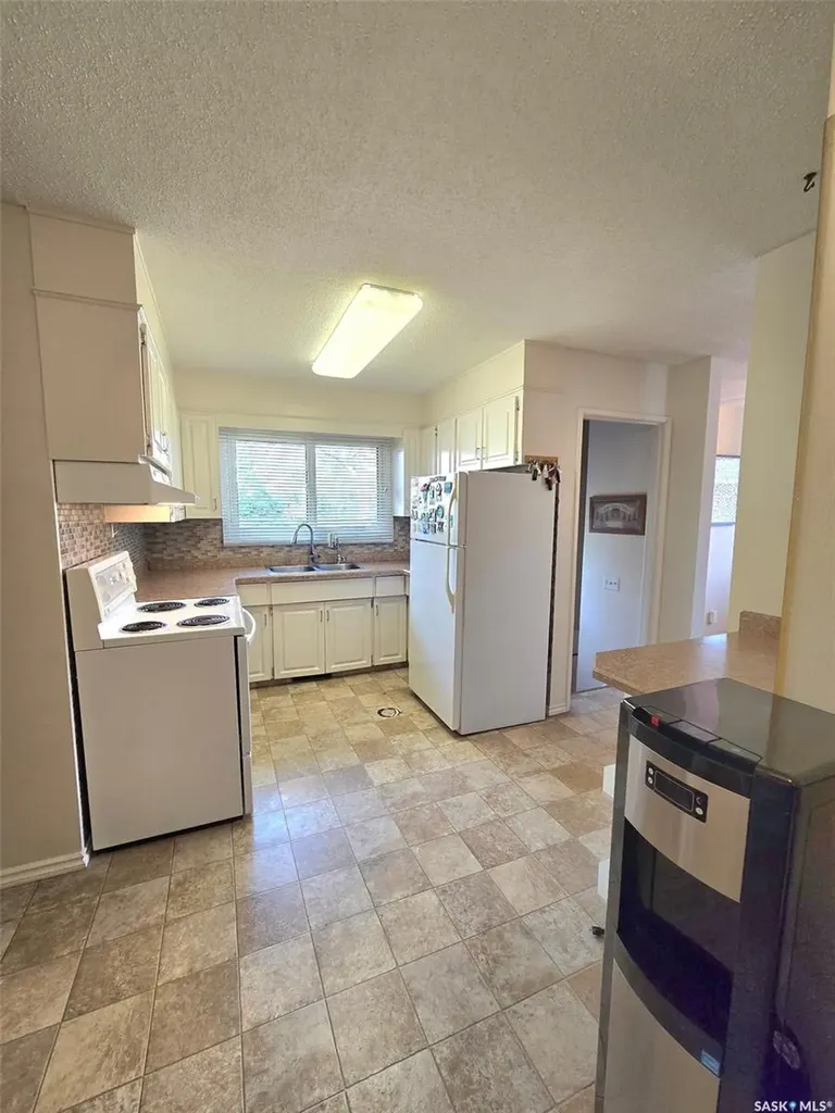 101 Collingwood Crescent Yorkton SK S3N 3A6
