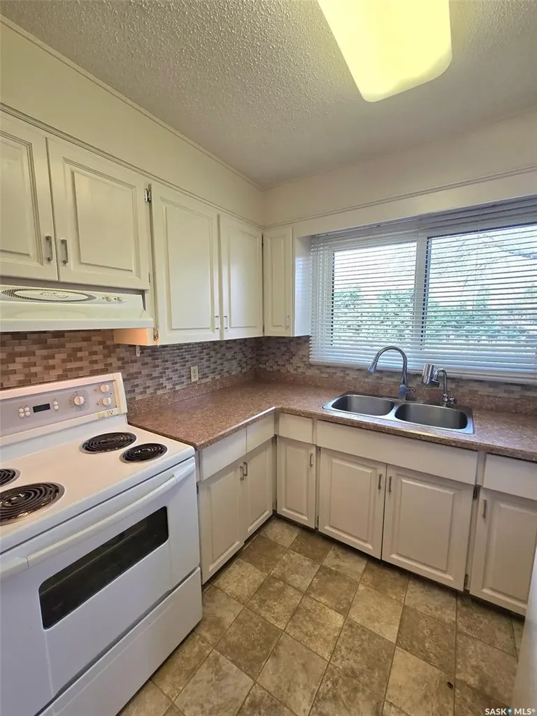 101 Collingwood Crescent Yorkton SK S3N 3A6
