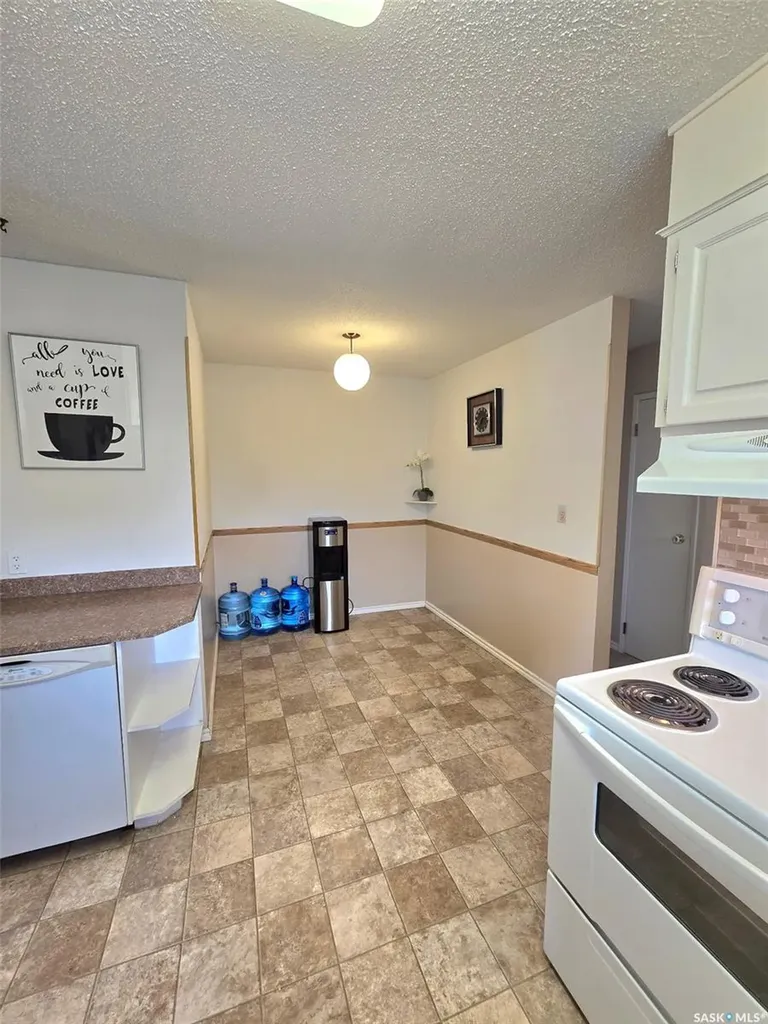 101 Collingwood Crescent Yorkton SK S3N 3A6