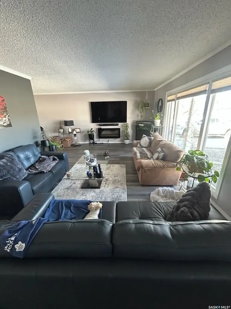 727 4th Street Canora SK S0A 0L0