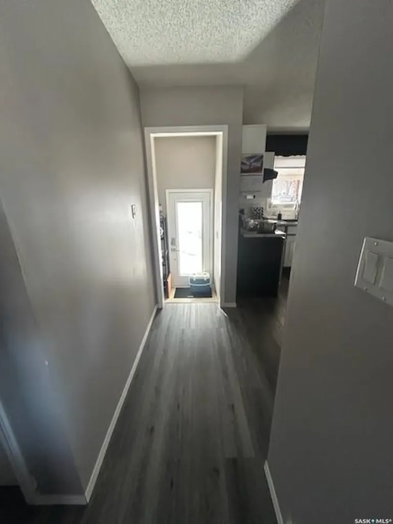727 4th Street Canora SK S0A 0L0