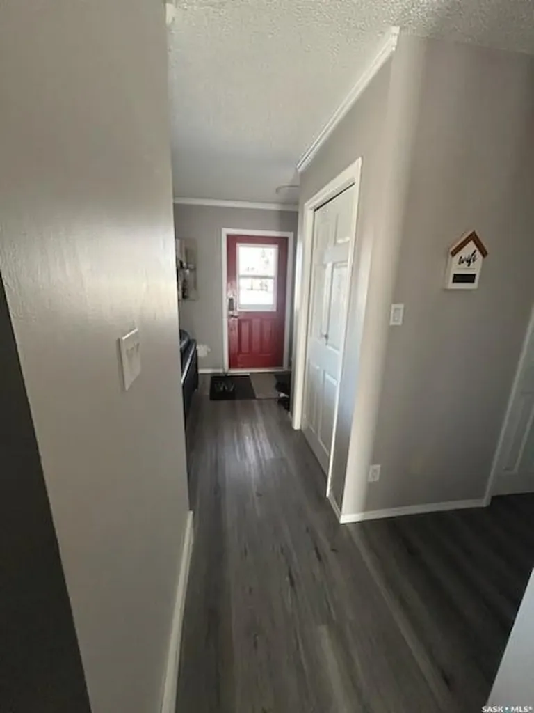 727 4th Street Canora SK S0A 0L0