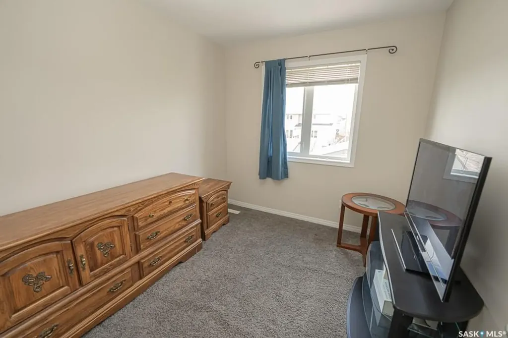 363 Levalley Cove Saskatoon SK S7T 0H5