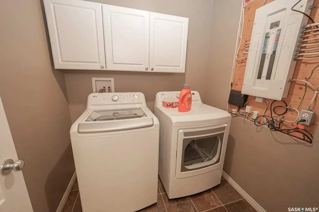 363 Levalley Cove Saskatoon SK S7T 0H5
