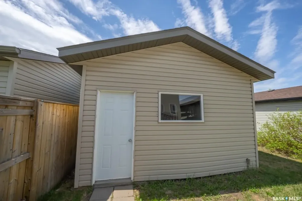 363 Levalley Cove Saskatoon SK S7T 0H5