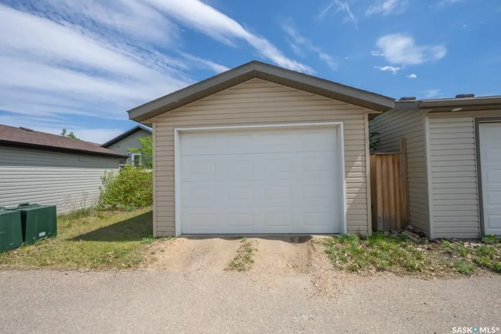 363 Levalley Cove Saskatoon SK S7T 0H5
