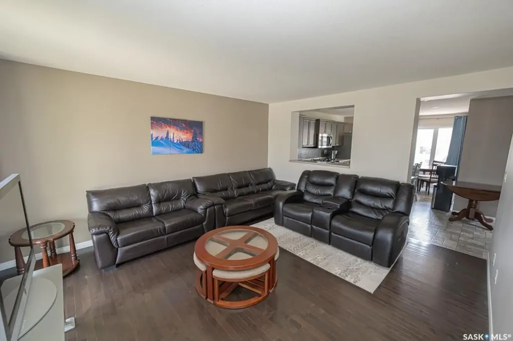 363 Levalley Cove Saskatoon SK S7T 0H5