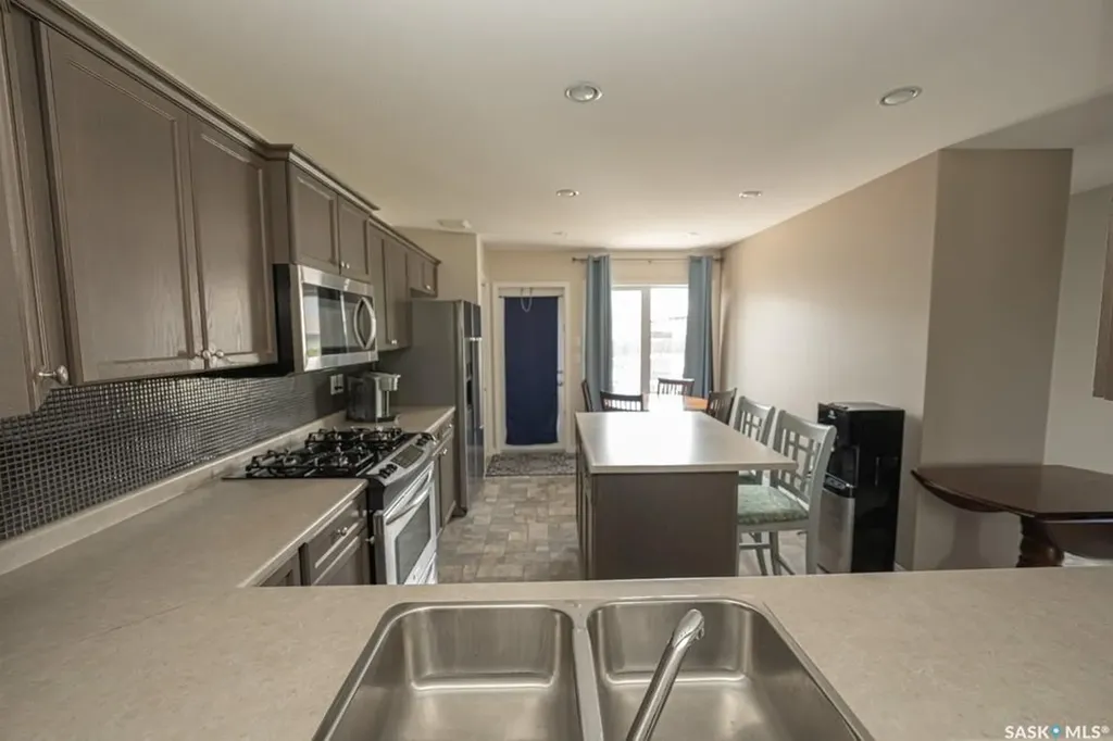 363 Levalley Cove Saskatoon SK S7T 0H5
