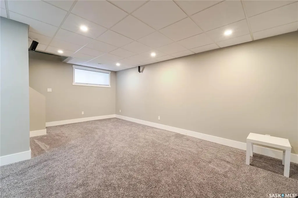 1750 11th Avenue NW Moose Jaw SK S6J 0B3