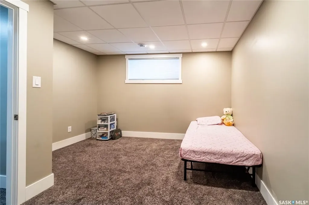 1750 11th Avenue NW Moose Jaw SK S6J 0B3