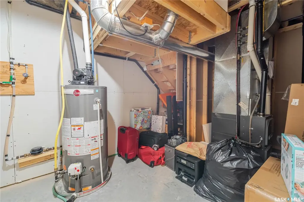 1750 11th Avenue NW Moose Jaw SK S6J 0B3