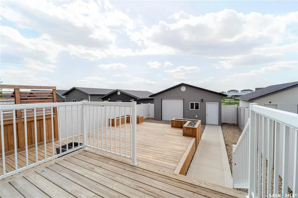 1750 11th Avenue NW Moose Jaw SK S6J 0B3