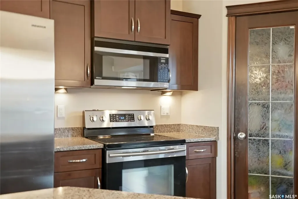 627 Paton Way Saskatoon SK S7W 0C1