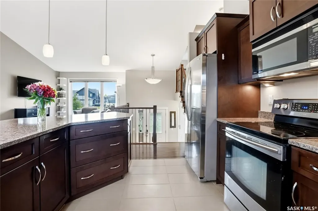 627 Paton Way Saskatoon SK S7W 0C1