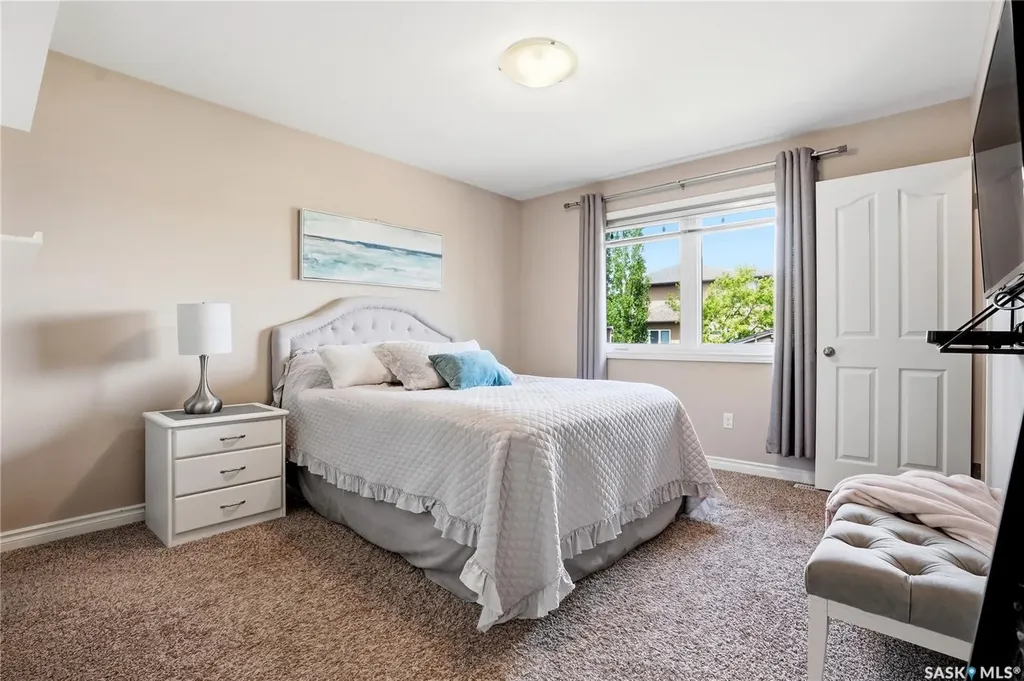 627 Paton Way Saskatoon SK S7W 0C1